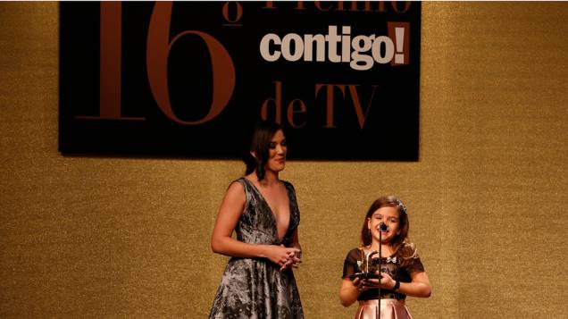 Mel Maia recebe prêmio durante a 16ª edição do Prêmio Contigo! de TV, no Hotel Copacabana Palace, no Rio de Janeiro