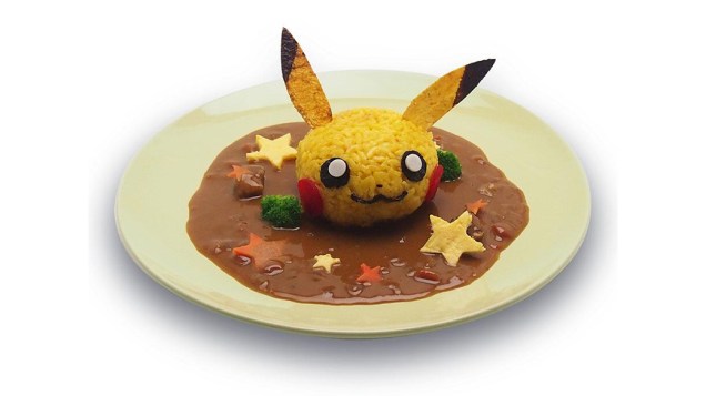 Caril japonês servido no Pikachu Cafe