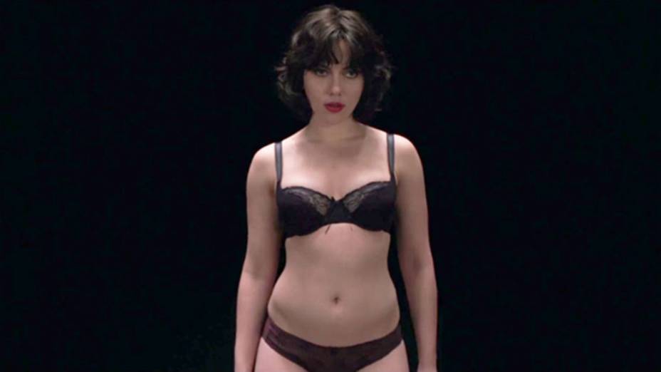 Atriz Scarlett Johansson em cena do filme Under the Skin