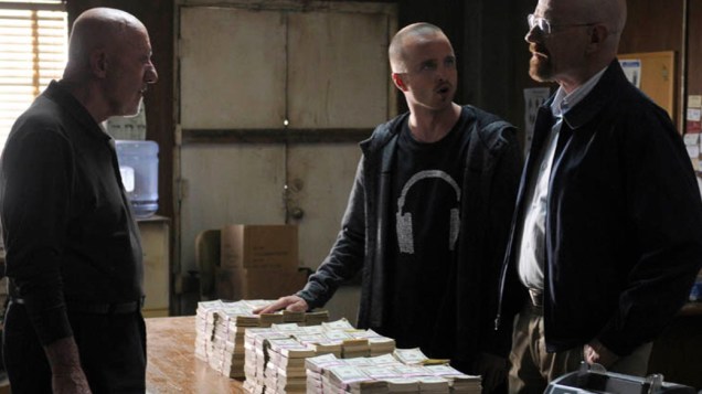 Mike (Jonathan Banks), Jesse Pinkman (Aaron Paul) e Walter White (Bryan Cranston), na quinta temporada de Breaking Bad