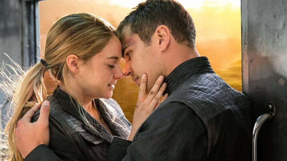 A atriz Shailene Woodley e o ator Theo James no filme Divergente