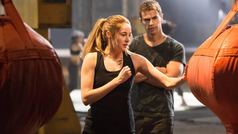 A atriz Shailene Woodley e o ator Theo James no filme Divergente