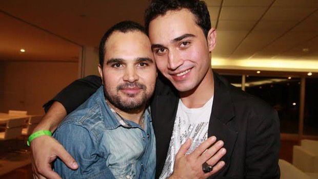 O cantor Luciano ao lado do filho Wesley Camargo