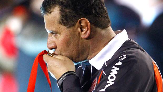 Celso Roth comemora o título de campeão da Libertadores