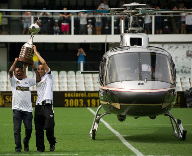 Festa do centenário do Santos, na Vila Belmiro, com a presença de Neymar, Pelé e de vários outros ídolos do clube, além do governador Geraldo Alckmin, torcedor da equipe