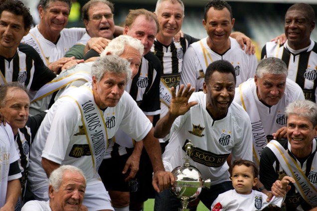 Festa do centenário do Santos, na Vila Belmiro, com a presença de Neymar, Pelé e de vários outros ídolos do clube, além do governador Geraldo Alckmin, torcedor da equipe