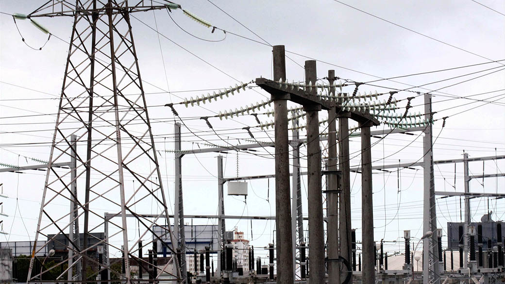 Elétricas: redução de 20% na conta de luz previa que concessionárias aderissem ao plano de renovação