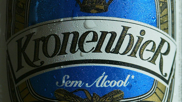 Cerveja Kronenbier, com 0,3 gramas de álcool para cada 100 gramas