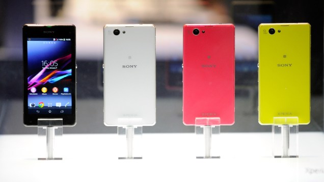 Xperia Z1 Compact é a versão menor e mais colorida do smartphone mais avançado da Sony