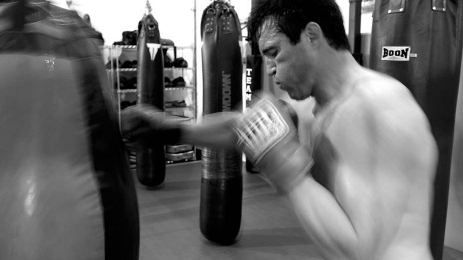 Chael Sonnen treina para a luta contra Anderson Silva, no UFC 148