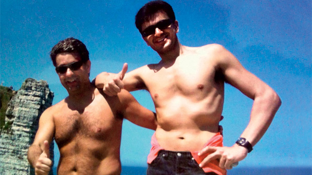 A CANOA VIROU - O deputado Gabriel Chalita com o seu ex-assessor Roberto Grobman em uma viagem a Étretat, na França, em 2004: o amigo do peito agora é seu acusador