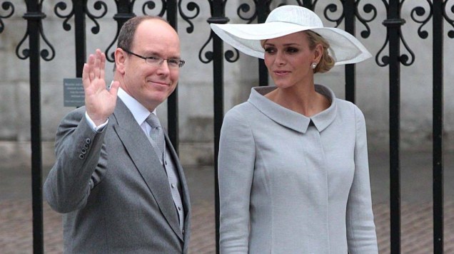Príncipe Albert II de Mônaco e sua noiva, Charlene Wittstock no casamento do príncipe William e Kate Middleton, 2011