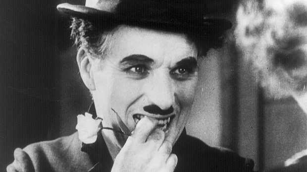 O comediante Charlie Chaplin