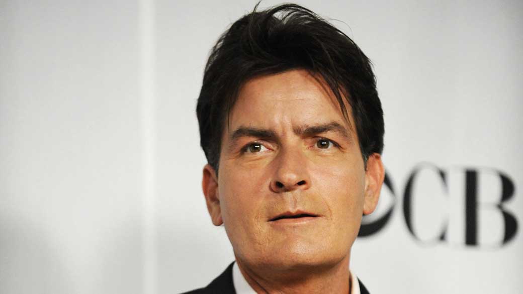 Charlie Sheen Tomou Empréstimo De 10 Milhões De Dólares à Warner Veja 