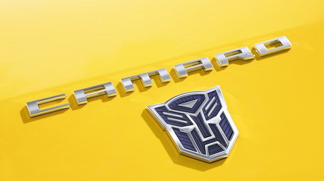Em uma bela jogada de marketing, a GM aproveitou a deixa do lançamento do filme Transformers, em 2007, para mostrar o Camaro na telona e para o mundo inteiro