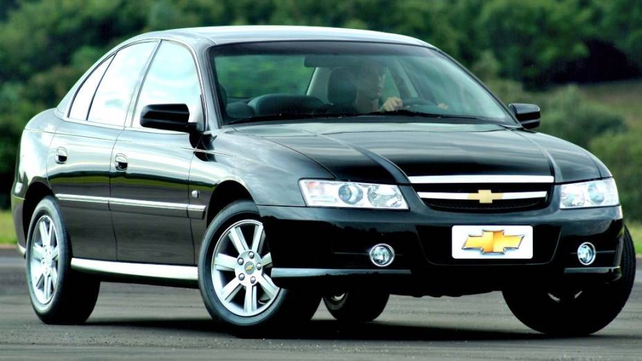 O sedã de luxo Chevrolet Omega, que não será mais comercializado no Brasil