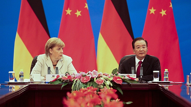 Angela Merkel e Wen Jiabao durante encontro bilateral em Pequim