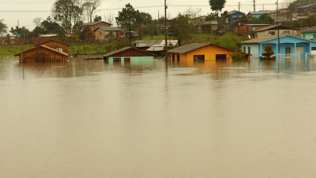 Enchente no bairro do Boqueirão, em Lages, Santa Catarina