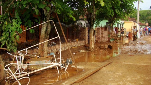 Destruição causada pelas chuvas na região de Alto Ribeira, em São Paulo