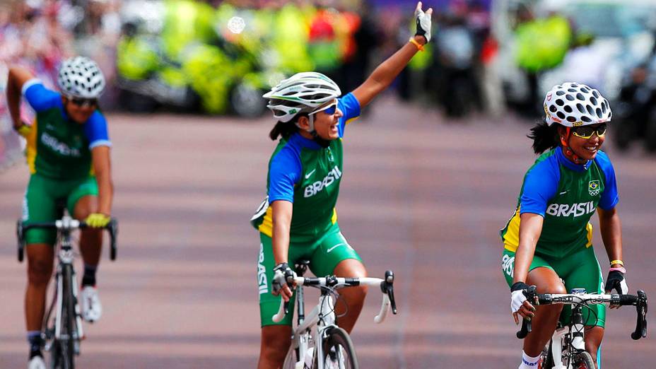 Ciclismo, apenas duas das três brasileiras conseguiram completar a prova de Londres 2012, em 29/07/2012