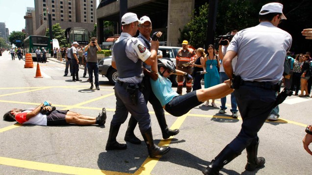 Protesto contra morte de uma ciclista, na Avenida Paulista