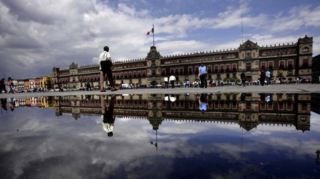 7º lugar - Cidade do México (México), com 23 milhões de habitantes 7º lugar - Cidade do México (México), com 23 milhões de habitantes