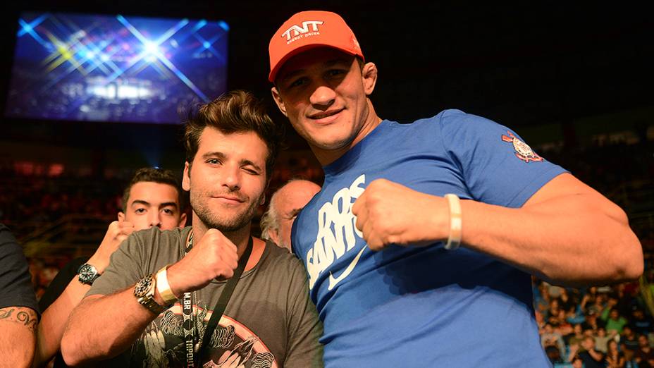 Bruno Gagliasso e Junior Cigano durante UFC São Paulo no ginásio do Ibirapuera