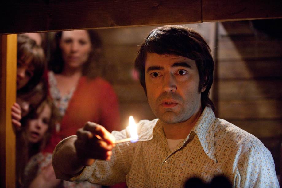 Ron Livingston em cena do filme Invocação do Mal
