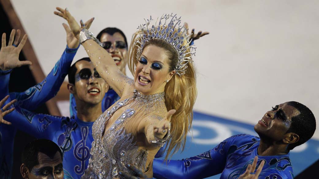 Claudia Raia desfilou pela Beija-Flor, do Rio de Janeiro, no carnaval passado