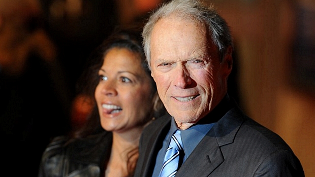 Clint Eastwood ficou casado com Dina Ruiz por dezessete anos