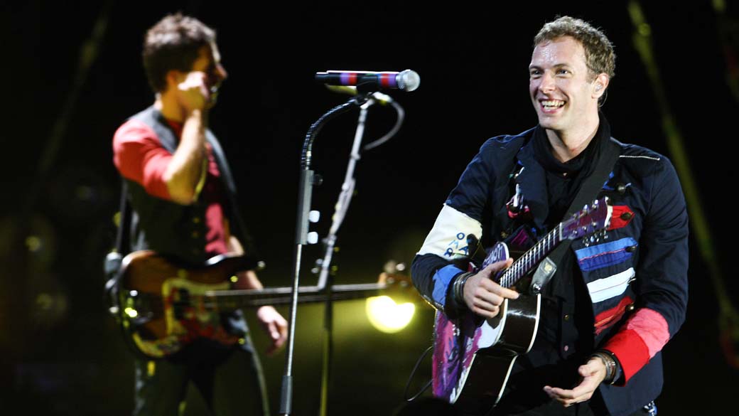 Chris Martin do Coldplay durante show em Londres