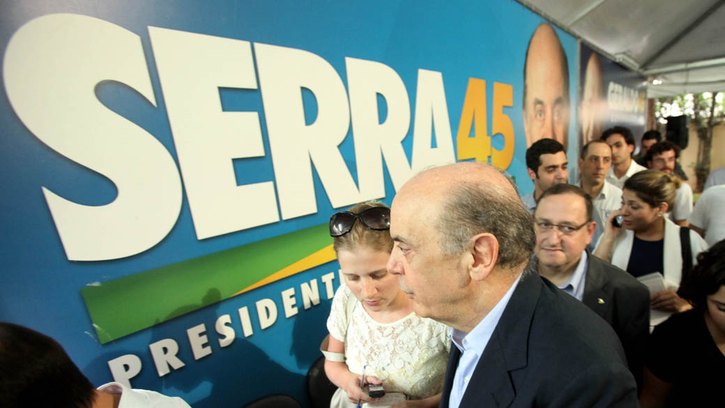 O ex-governador de São Paulo, José Serra, concede entrevista coletiva no diretório estadual do PSDB, para falar sobre sua entrada na disputa pela Prefeitura de São Paulo