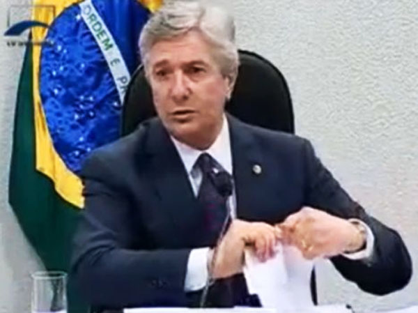 Ex-presidente e atual senador, Fernando Collor de Mello é absolvido mais uma vez pelo STF
