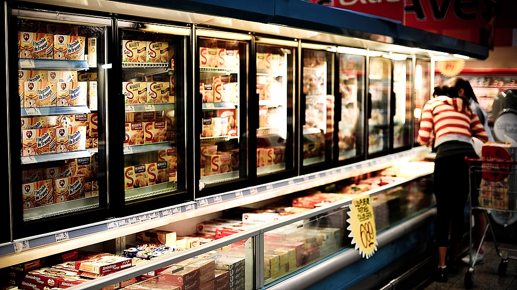 congelados da Brasil Foods em geladeiras do supermercado Pão de Açúcar