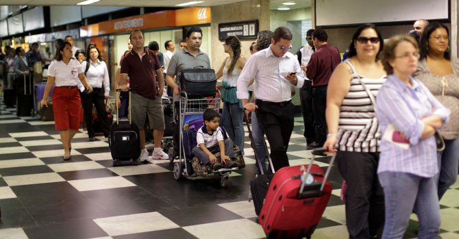 caos: fila no aeroporto de Congonhas, em São Paulo, por volta de 8h30 desta sexta-feira