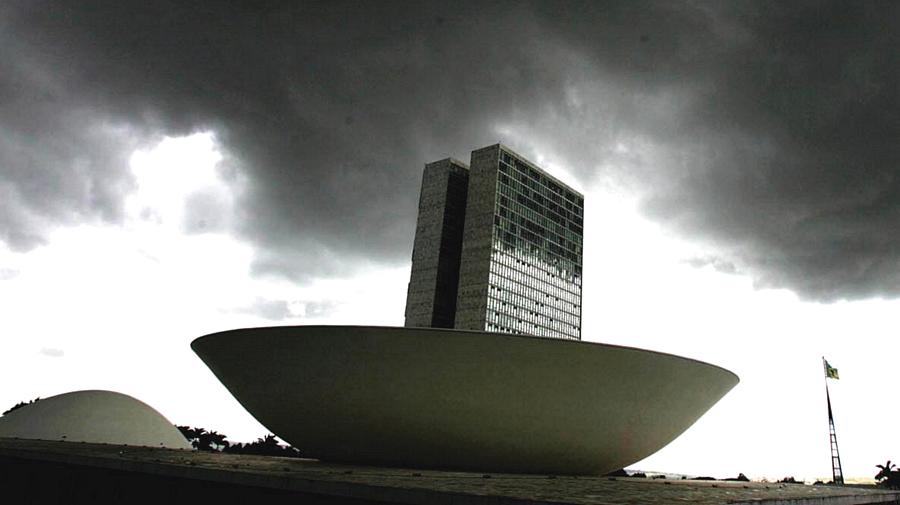 "Condenações confirmam uma avaliação muito negativa da composição do Congresso", diz o diretor executivo da ONG Transparência Brasil, Claudio Weber Abramo