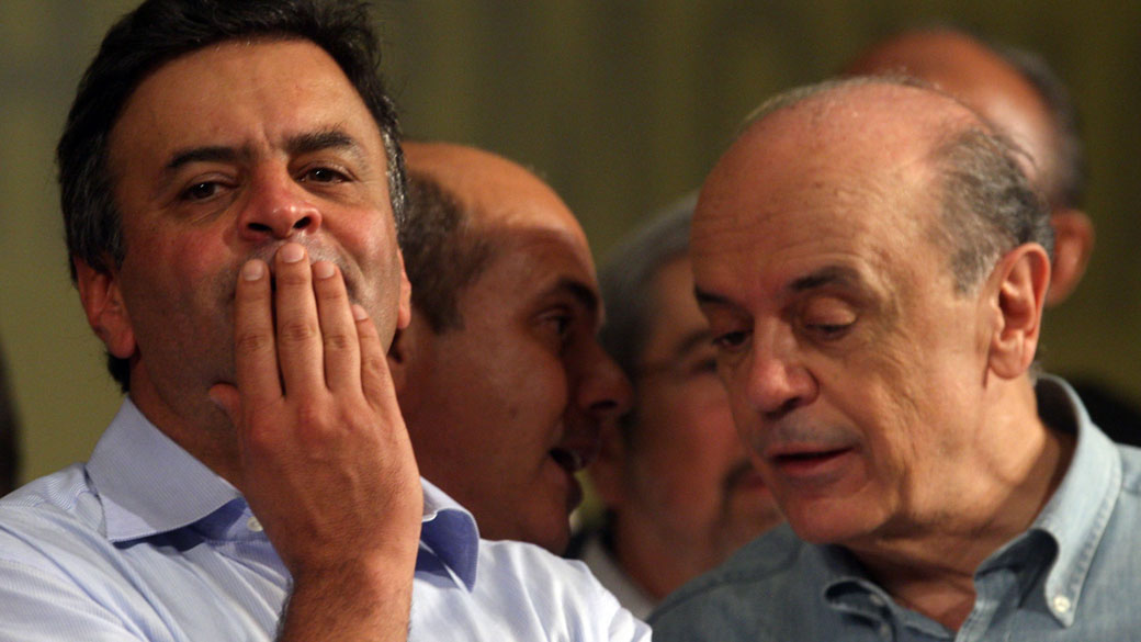 Aécio Neves e José Serra: grupo do senador saiu fortalecido da convenção
