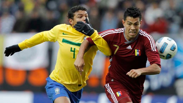 Thiago Silva durante partida entre Brasil e Venezuela válida pela primeira fase da Copa América, disputada na Argentina