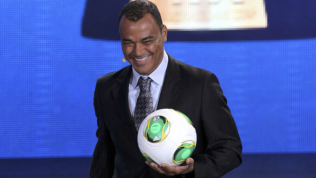 Cafu no sorteio dos grupos da Copa das Confederações