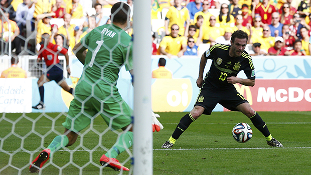 Juan Mata durante partida contra a Austrália, em Curitiba