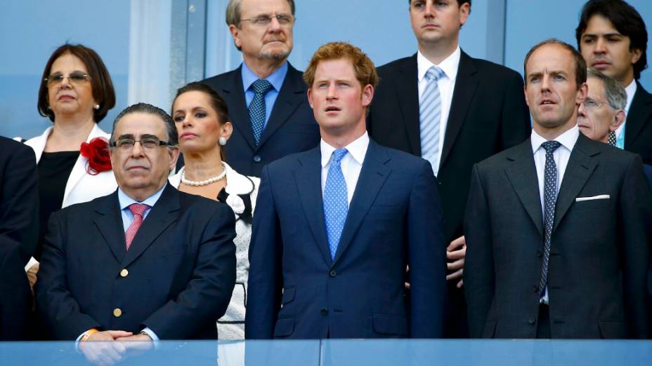 Príncipe Harry assiste jogo da Inglaterra, em Belo Horizonte