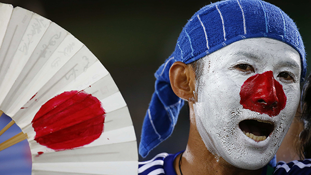 Torcedor do Japão durante partida contra a Grécia