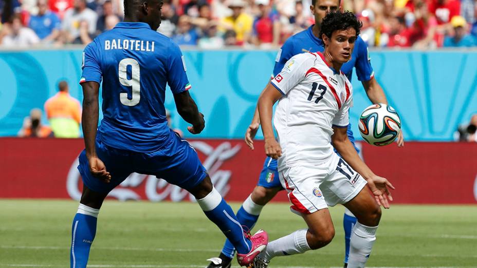 Partida entre Costa Rica e Itália em Recife