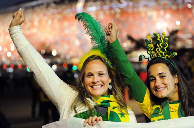 Torcedores brasileiros antes da partida entre Brasil e Costa do Marfim.