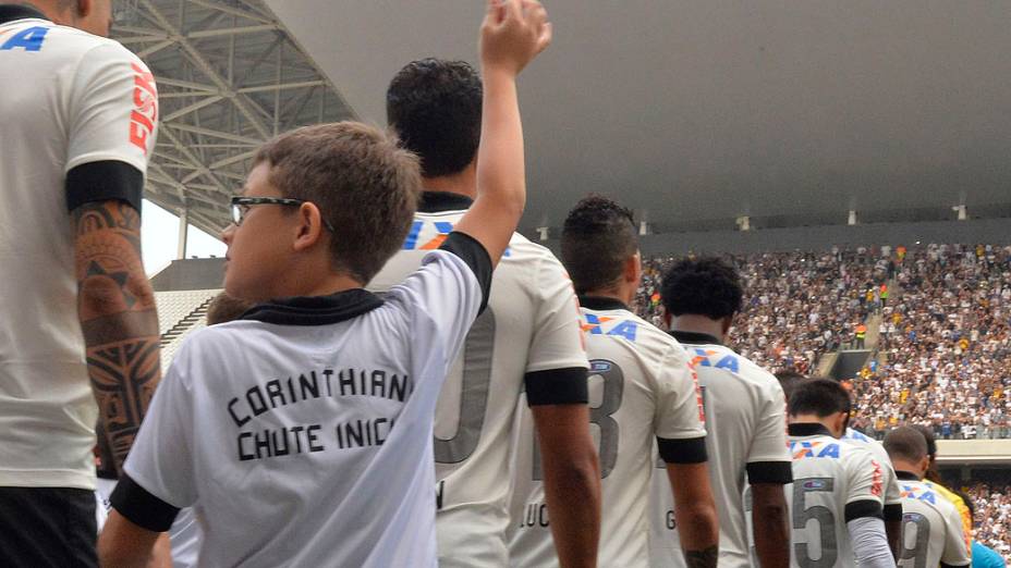 Estreia do Itaquerão com o jogo oficial de Corinthians e Figueirense pelo Campeonato Brasileiro