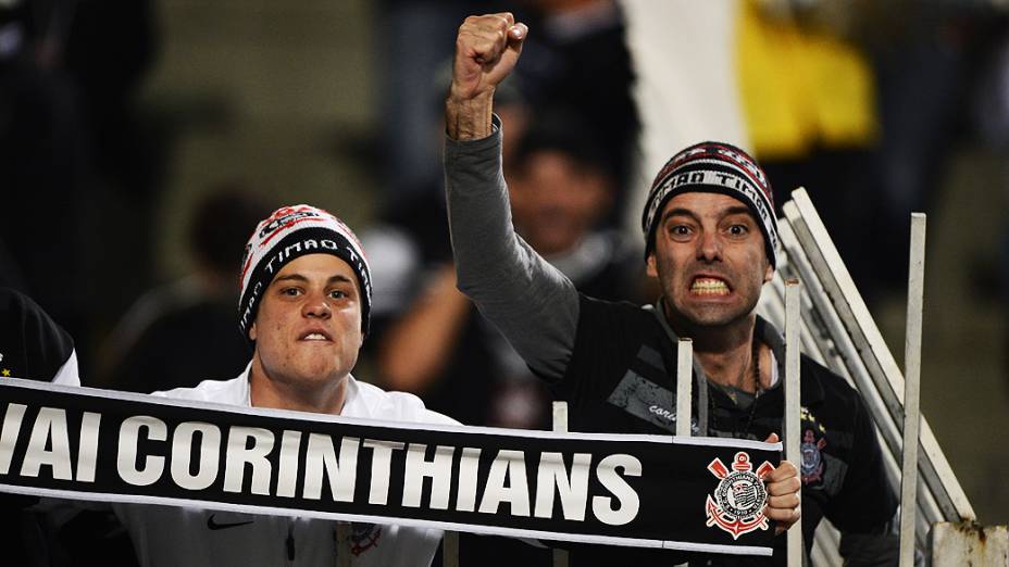 Corinthians vence São Paulo no Pacaembu e é campeão da Recopa Sul-Americana