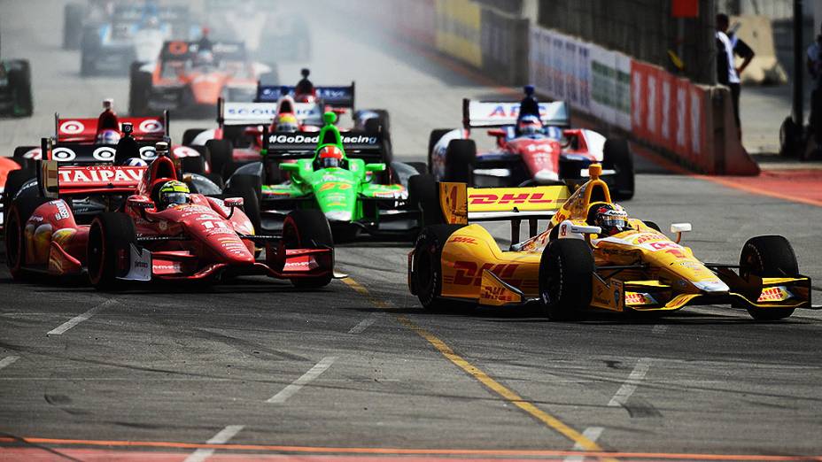Pilotos durante largada da Indy 300, no Anhembi, em São Paulo