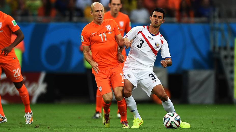 Lance no jogo entre Holanda e Costa Rica, em Salvador