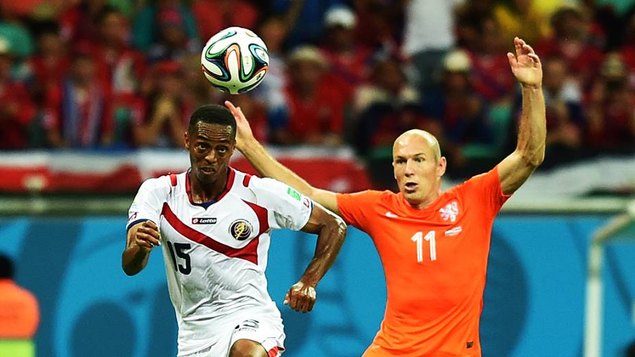 Lance no jogo entre Holanda e Costa Rica, em Salvador