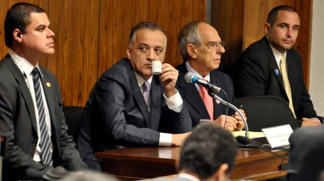 Carlinhos Cachoeira na Comissão Parlamentar Mista de Inquérito, em 22/05/2012